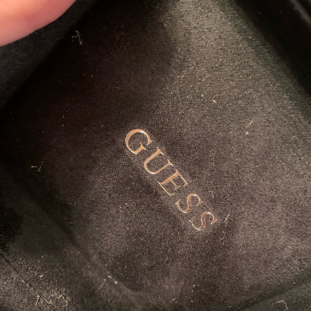 Limited Addition Guess Watch - Picture 7 of 7